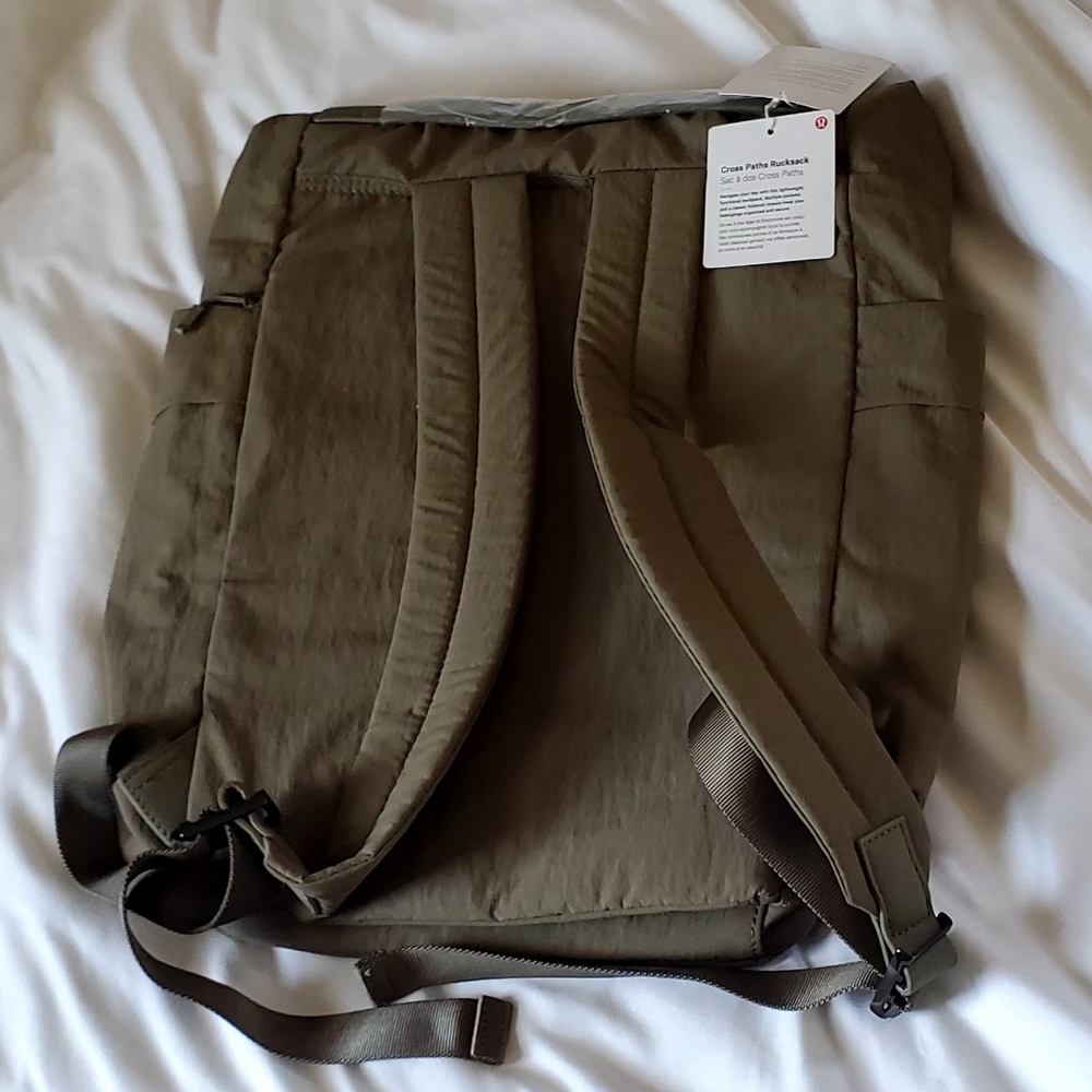 lululemon athletica Roll-Top Rucksack in Olive Green - Picture 3 of 9